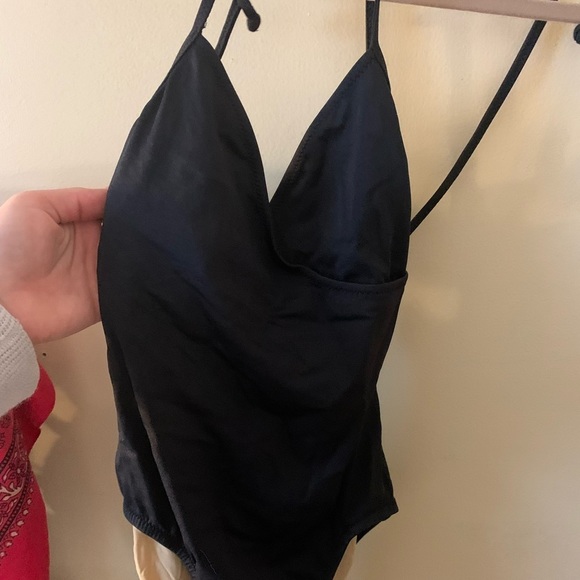J. Crew one piece swimsuit ⭐️ - Picture 8 of 8